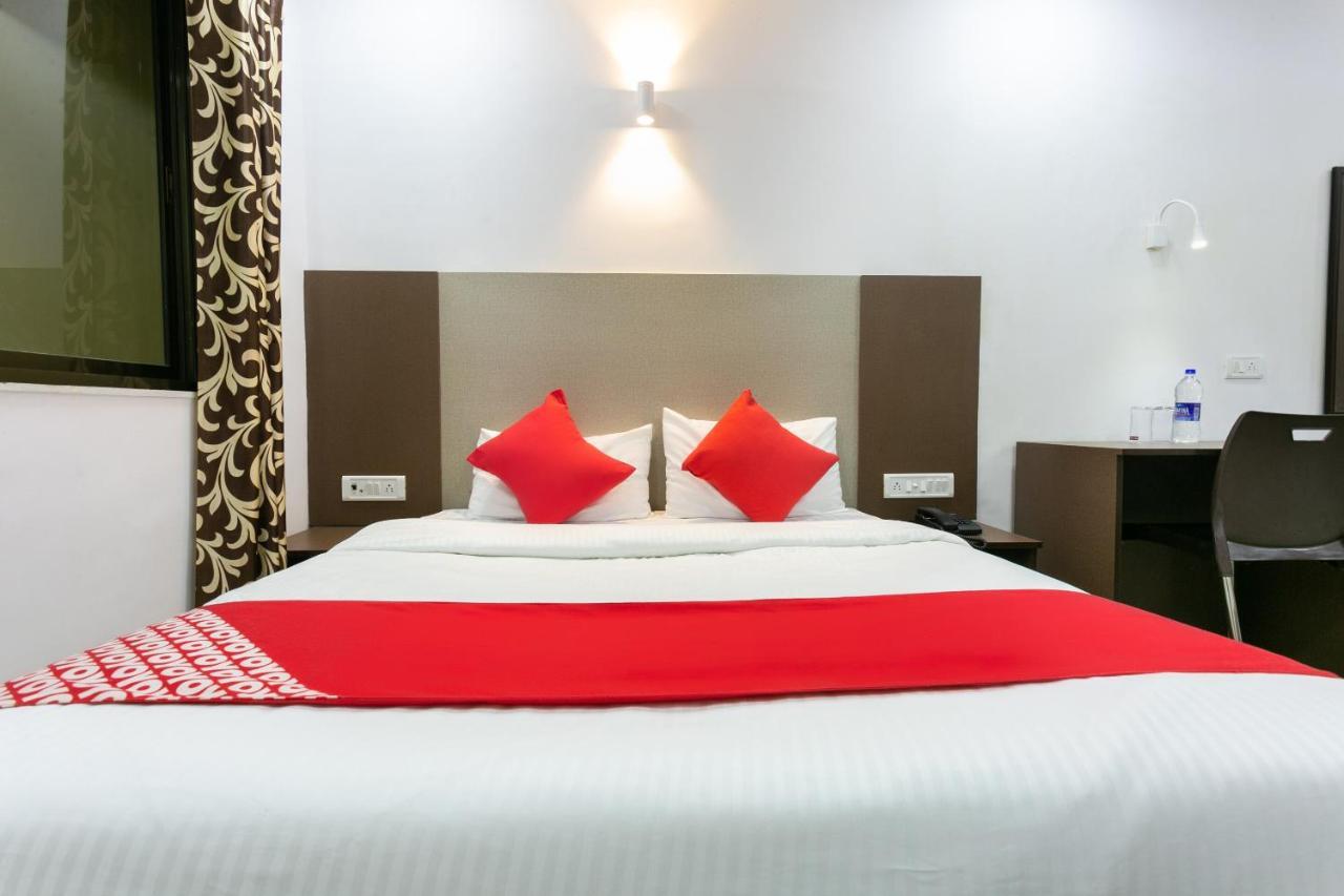 Collection O 74412 Ardaas Residency Hotel Mumbai Exterior foto