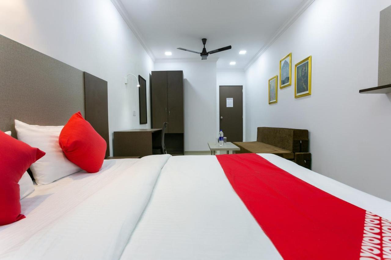 Collection O 74412 Ardaas Residency Hotel Mumbai Exterior foto