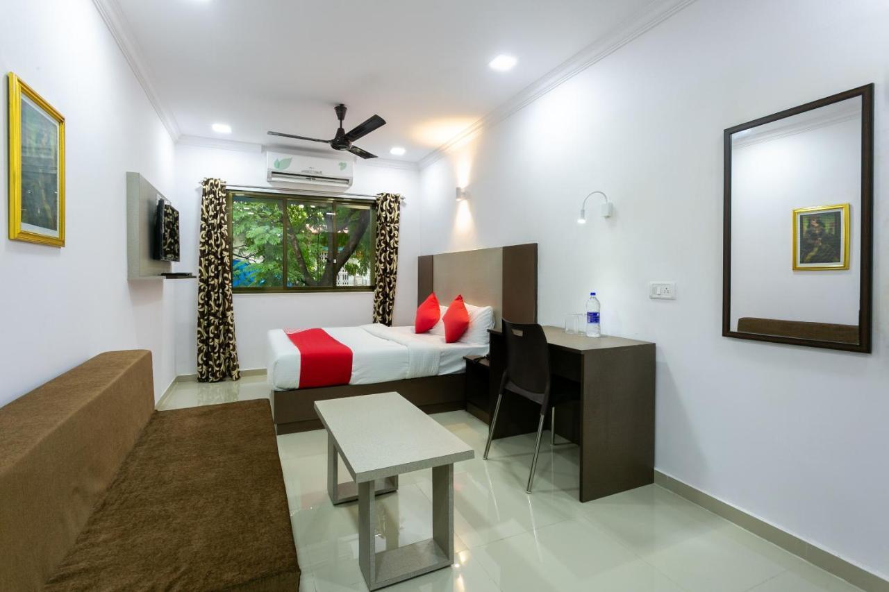 Collection O 74412 Ardaas Residency Hotel Mumbai Exterior foto