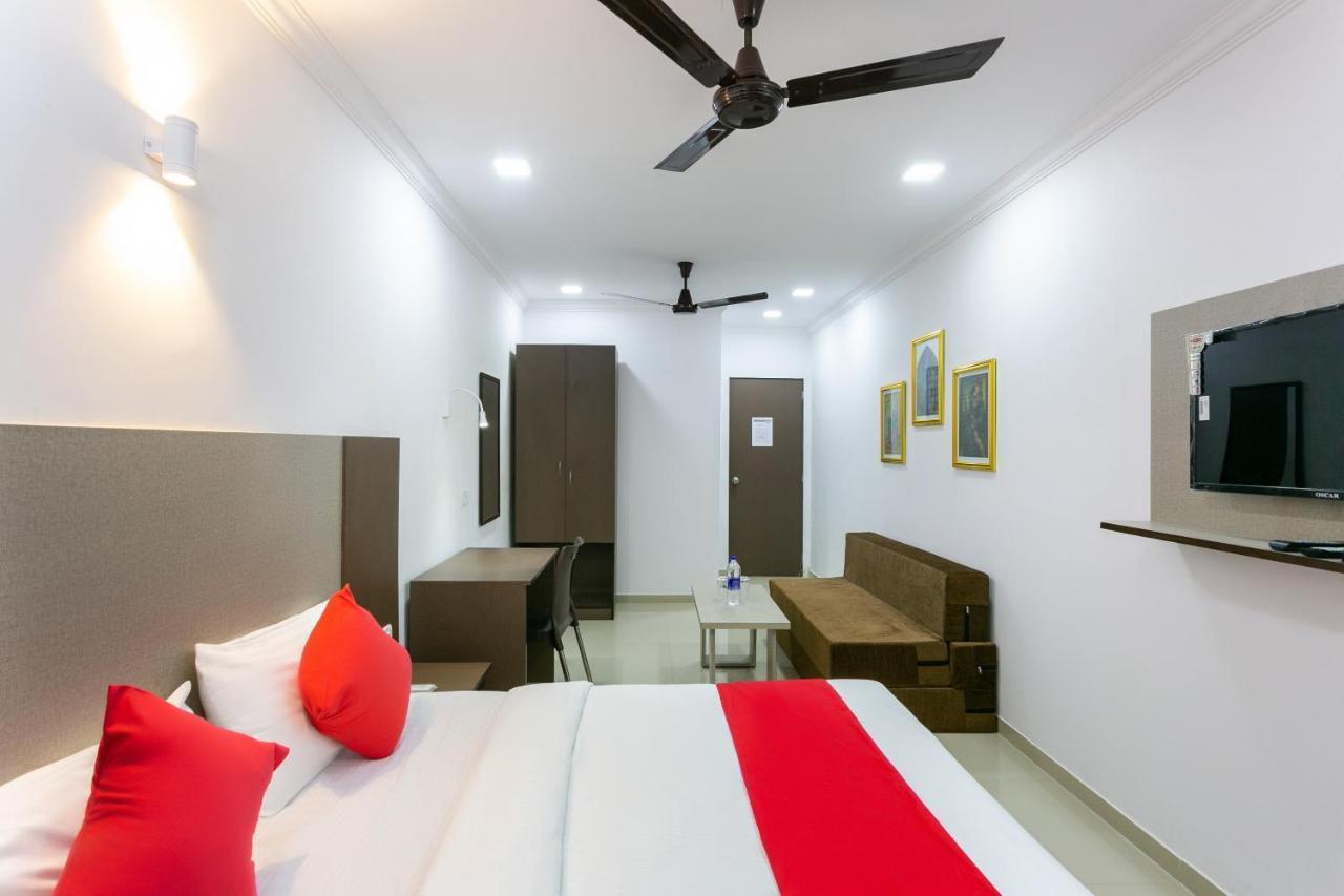 Collection O 74412 Ardaas Residency Hotel Mumbai Exterior foto