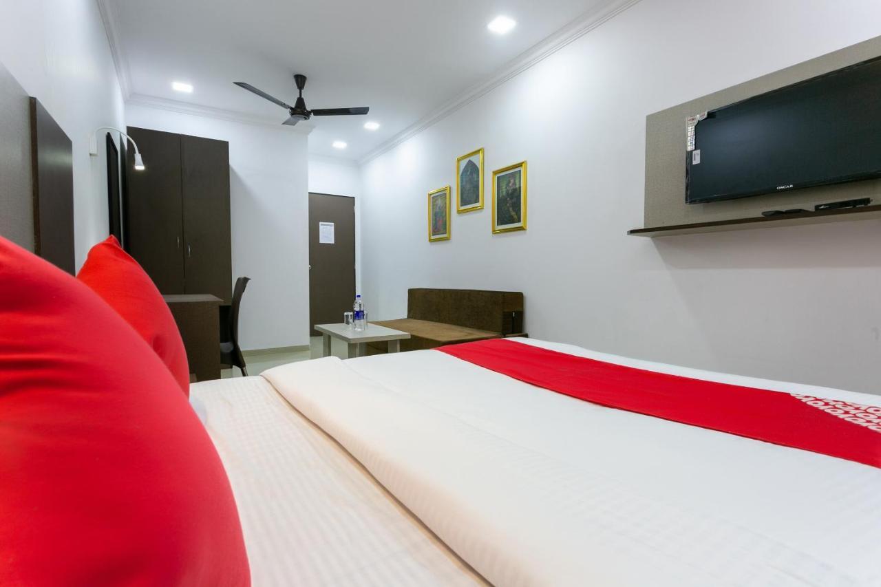 Collection O 74412 Ardaas Residency Hotel Mumbai Exterior foto