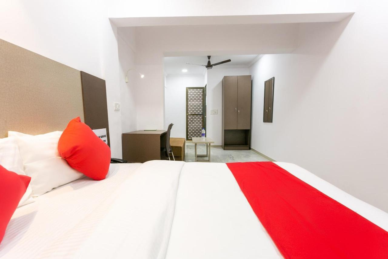 Collection O 74412 Ardaas Residency Hotel Mumbai Exterior foto