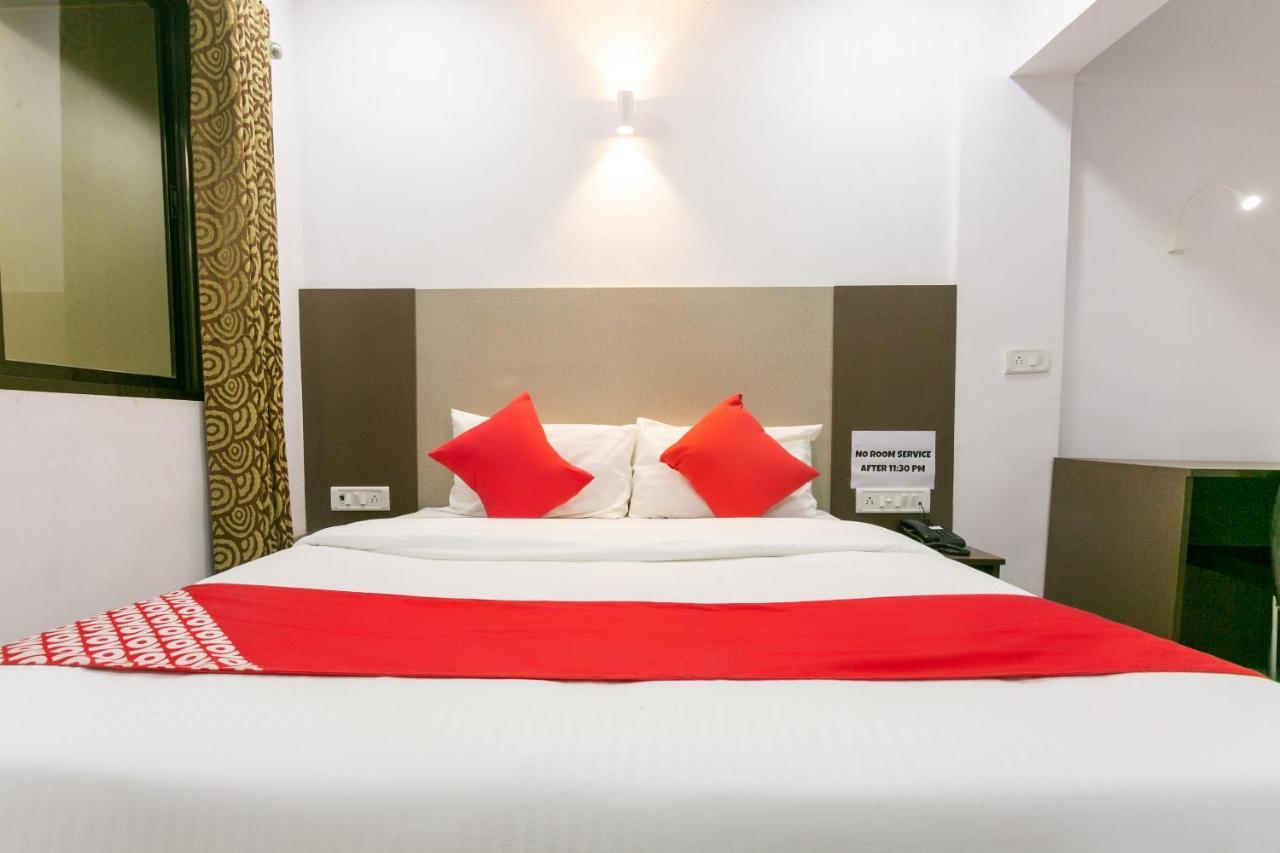 Collection O 74412 Ardaas Residency Hotel Mumbai Exterior foto