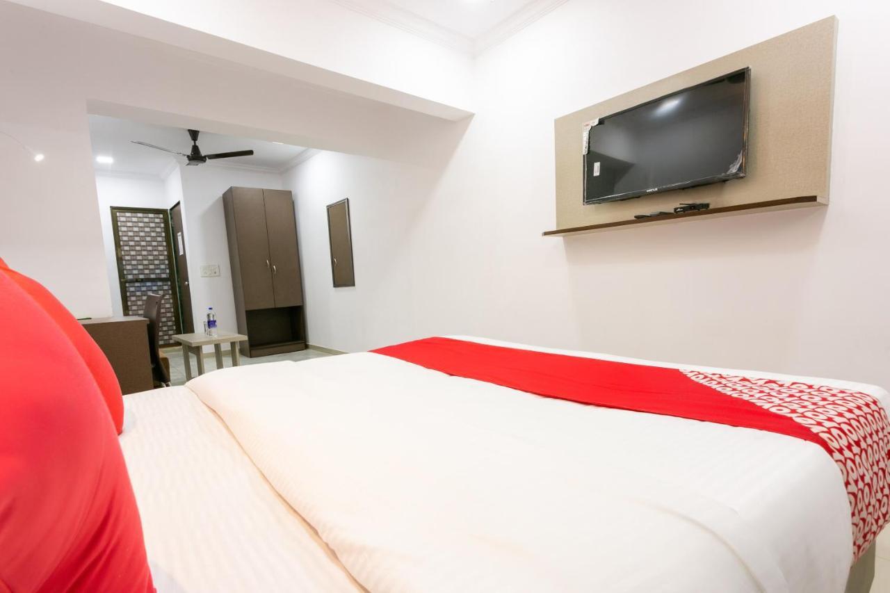 Collection O 74412 Ardaas Residency Hotel Mumbai Exterior foto