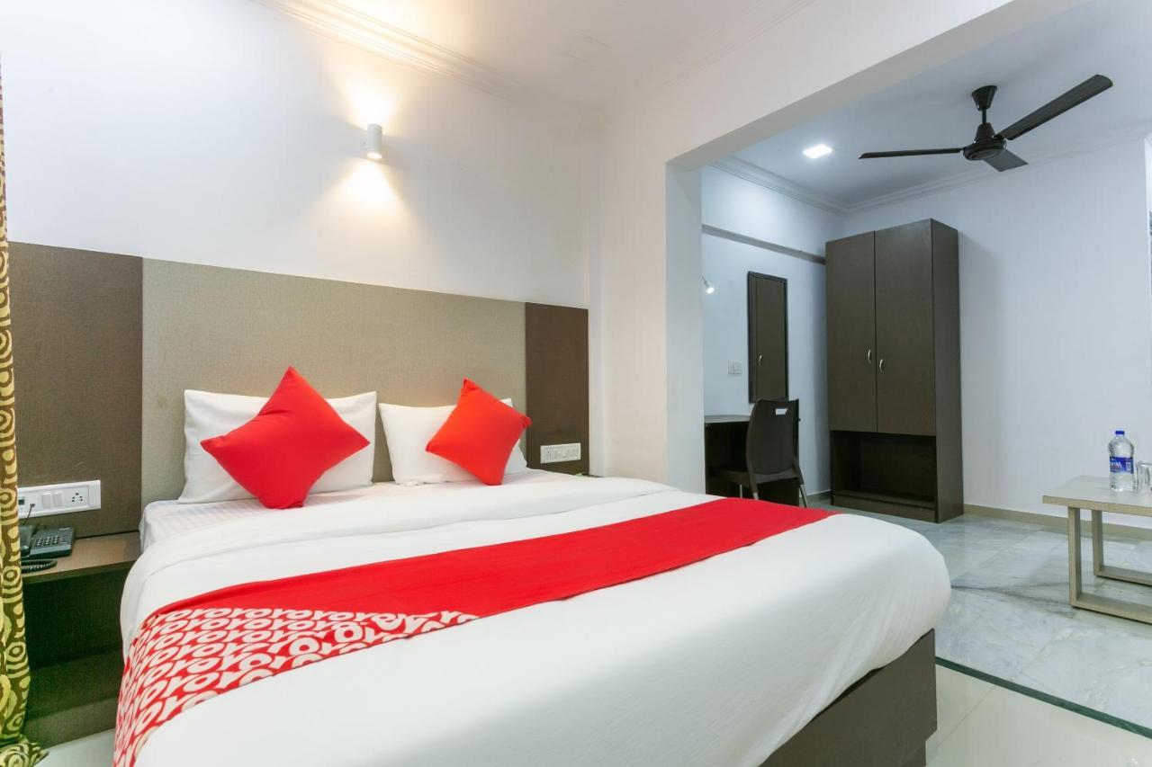 Collection O 74412 Ardaas Residency Hotel Mumbai Exterior foto